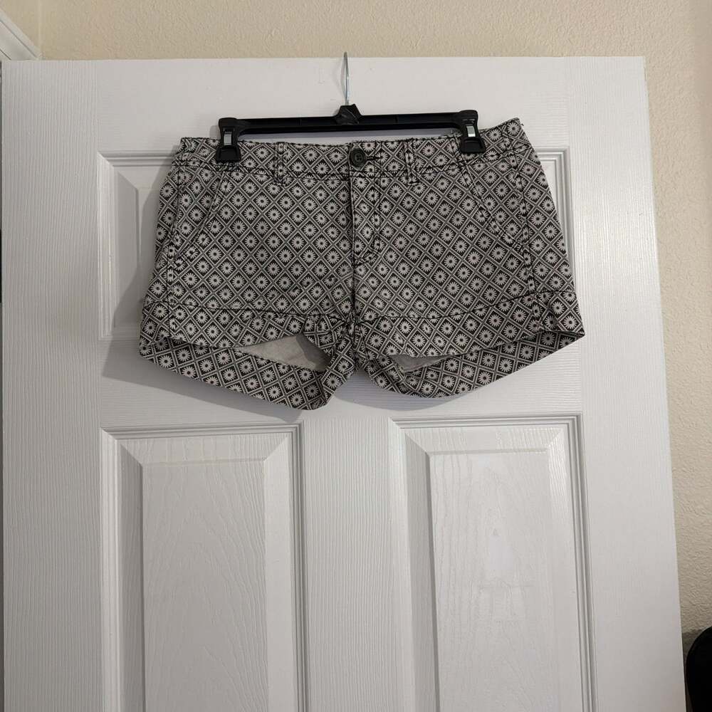 American Eagle Outfitters